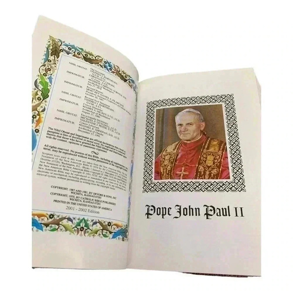 The New American Bible Fireside Church & School Edition NAB 2001 - 2002 Edition - Picture 7 of 8